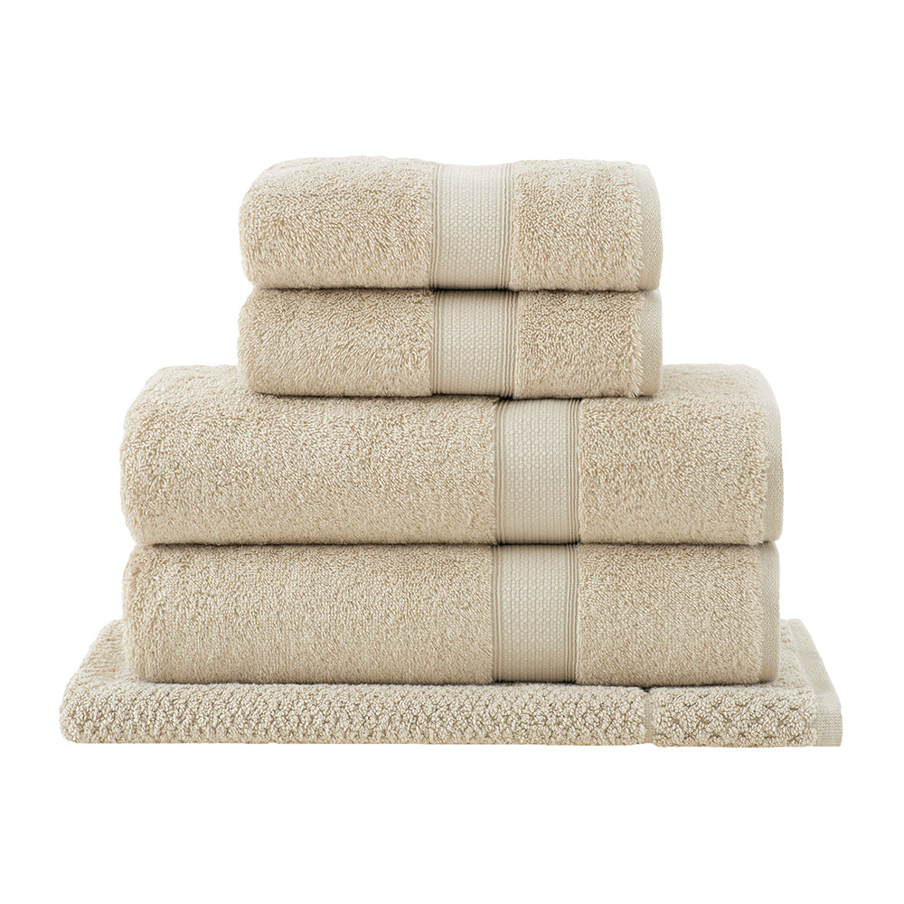 The Veluda Egyptian Essential Towel Set