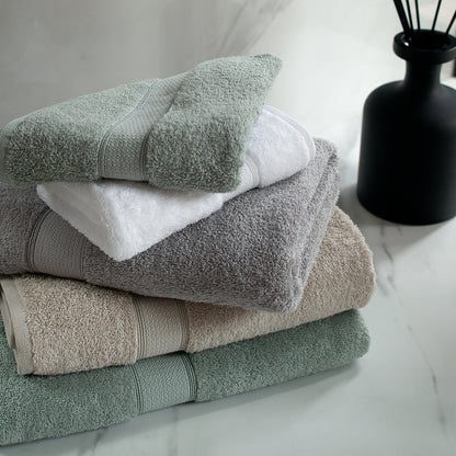 The Veluda Egyptian Essential Towel Set