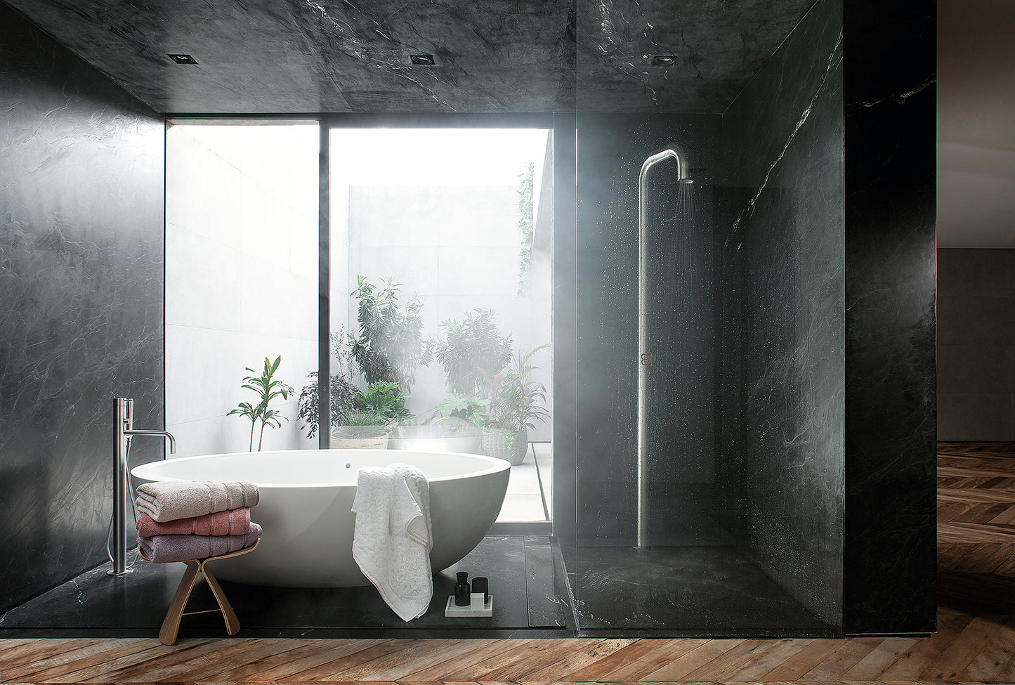 The Veluda Skin Air Essential Towel Set